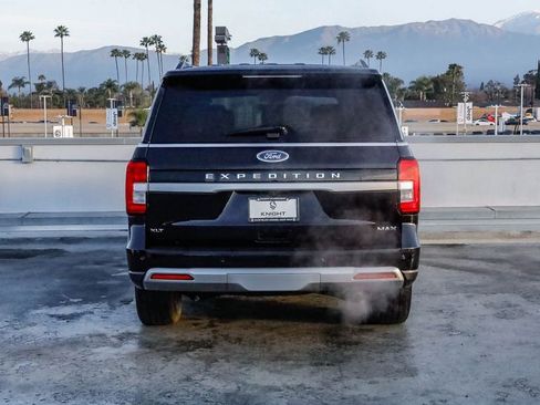 Used 2024 Ford Expedition Max XLT image 8