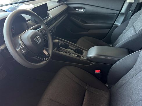 Used 2023 Honda Accord LX image 9