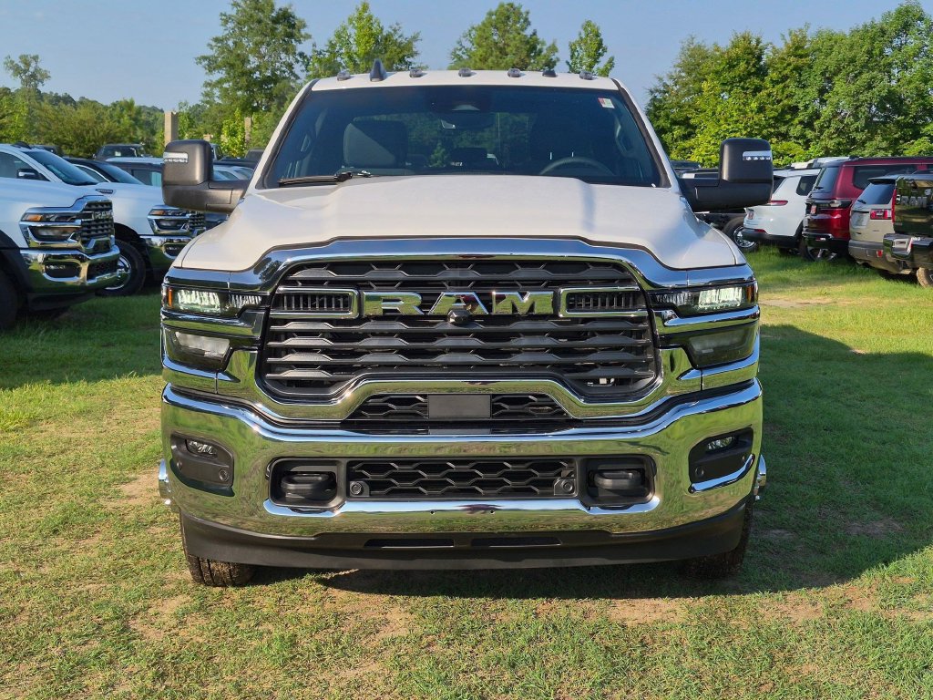 New 2026 RAM 3500 Big Horn AWD/4WD image 3