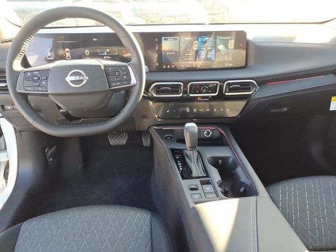 New 2026 Nissan Sentra SV image 9