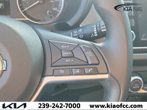Used 2019 Nissan Kicks SV FWD image 24