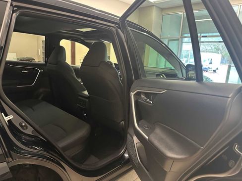 Certified 2024 Toyota RAV4 SE w/ Convenience Package image 28