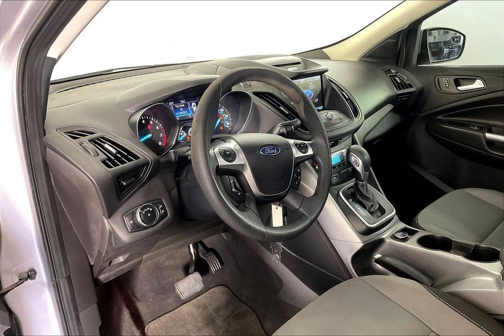 Used 2013 Ford Escape SE FWD image 15