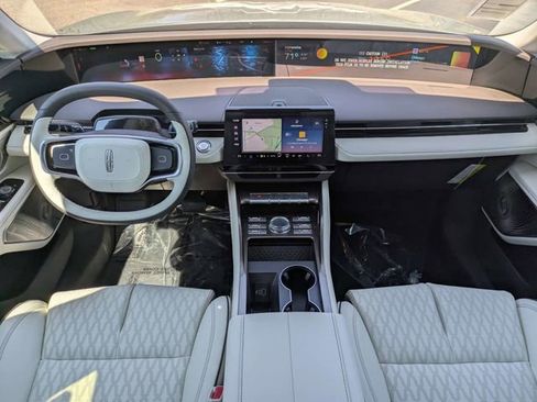 New 2026 Lincoln Nautilus Black Label w/ Jet Appearance Package image 13