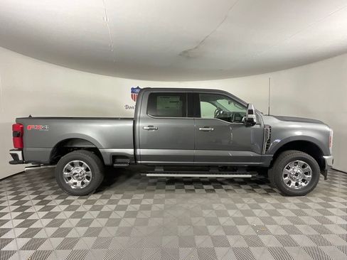 New 2026 Ford F250 Lariat w/ Chrome Package AWD/4WD image 2