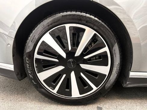 Used 2024 Lucid Air Touring AWD/4WD image 41