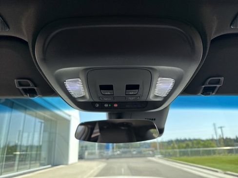 New 2025 Cadillac CT4 Luxury image 20