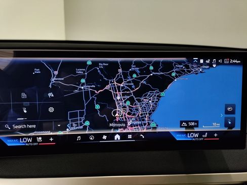 New 2026 BMW iX xDrive60 w/ Premium Package image 19