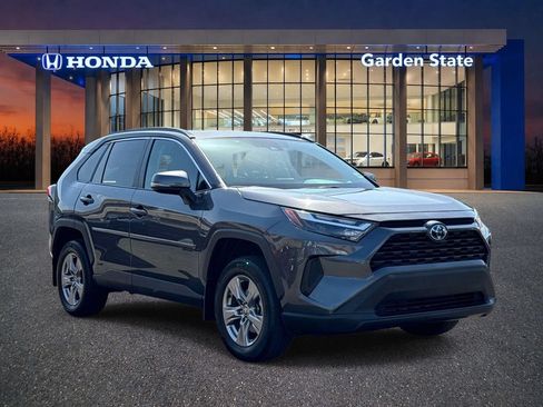 Used 2024 Toyota RAV4 XLE w/ Convenience Package AWD/4WD image 2