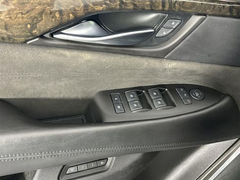 Used 2015 Cadillac Escalade ESV Platinum image 13