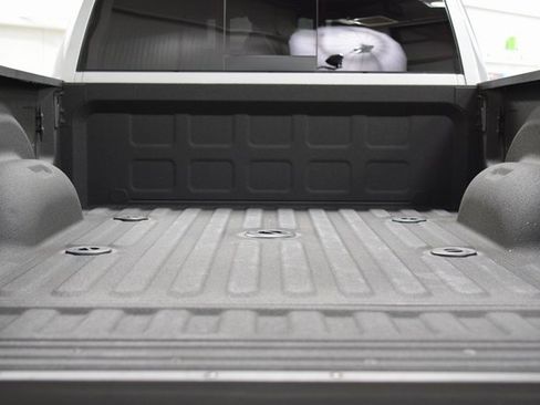 Used 2024 RAM 2500 Limited image 19