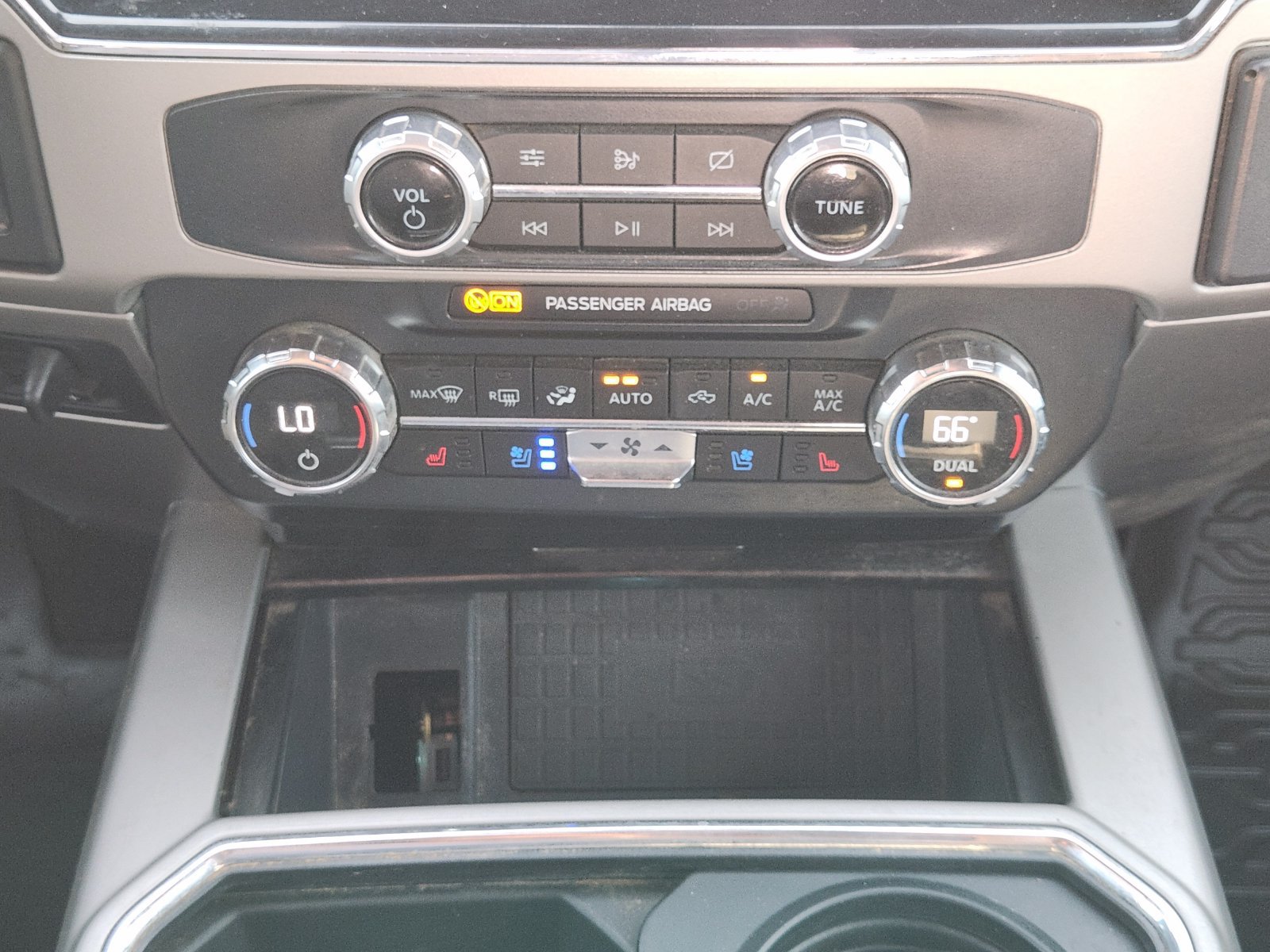Used 2022 Ford F250 4x4 Crew Cab Super Duty image 21