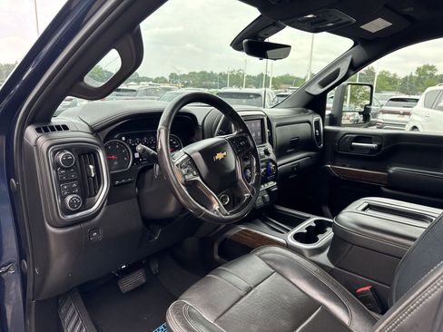 Used 2021 Chevrolet Silverado 2500 High Country w/ Z71 Off-Road Package image 10