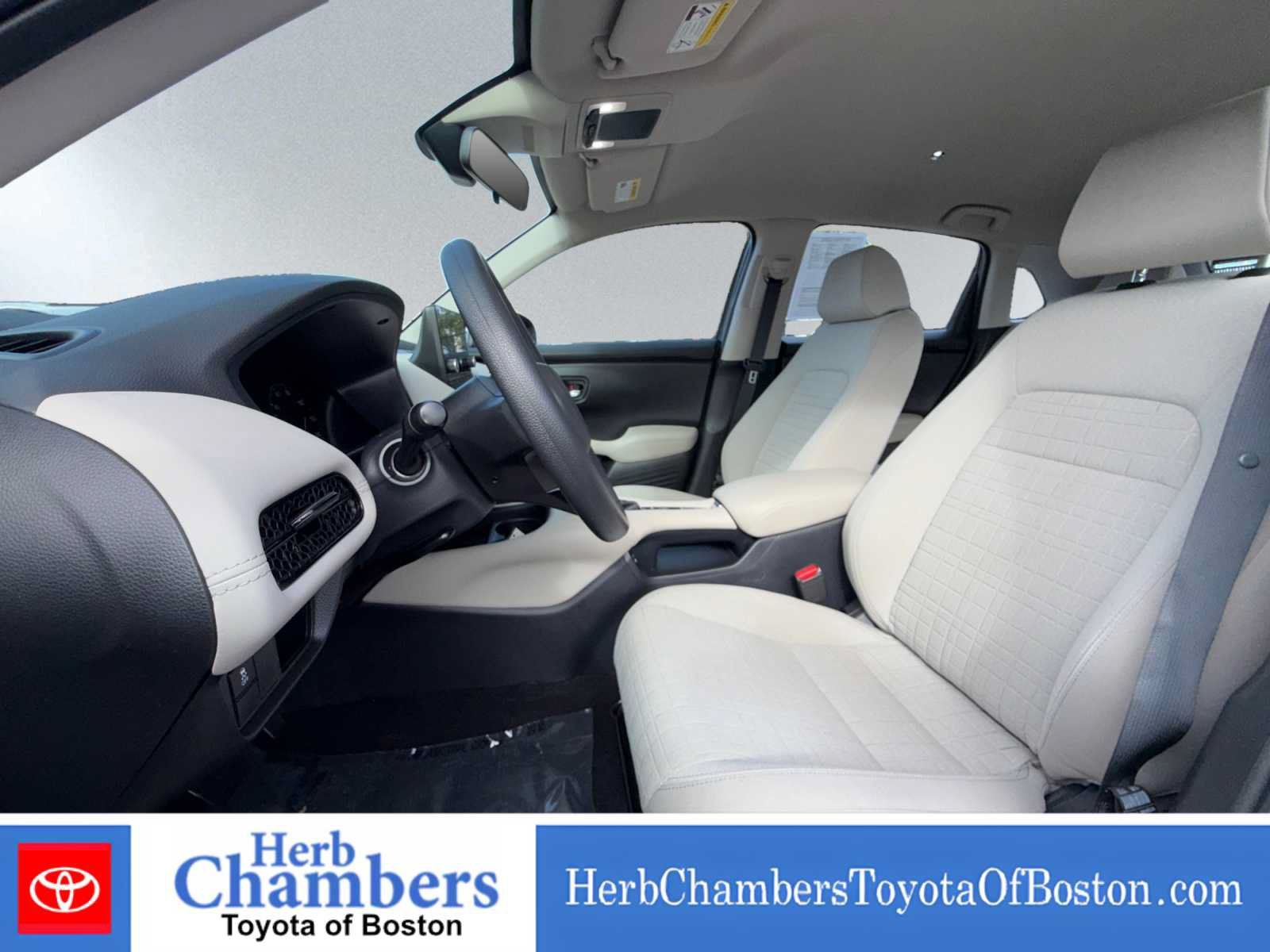 Used 2024 Honda HR-V LX image 7