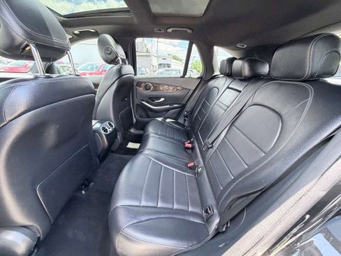 Used 2017 Mercedes-Benz GLC 300 4MATIC image 25