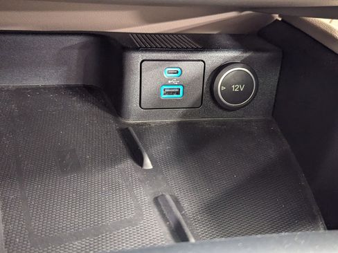 Used 2020 Ford Escape Titanium w/ Titanium Premium Package 2.0 image 41