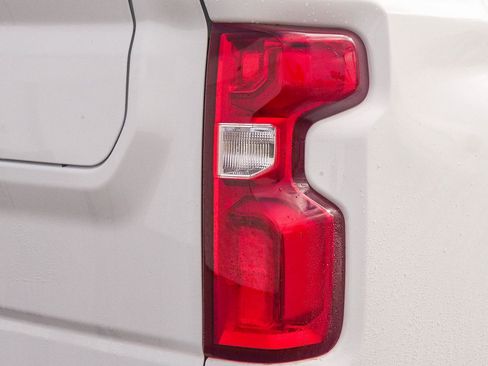 Used 2024 Chevrolet Silverado 2500 LTZ w/ LTZ Convenience Package image 10