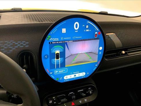 Certified 2025 MINI Cooper S image 17