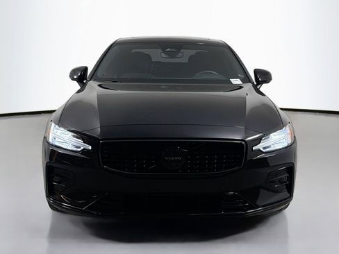 Certified 2023 Volvo S60 B5 Ultimate FWD image 2
