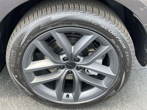 New 2026 Land Rover Range Rover Sport Dynamic SE AWD/4WD image 9