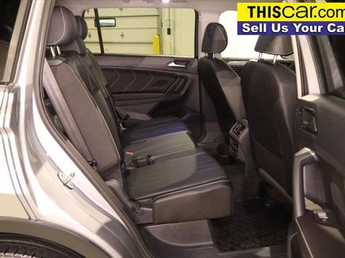 Used 2024 Volkswagen Tiguan SE image 27