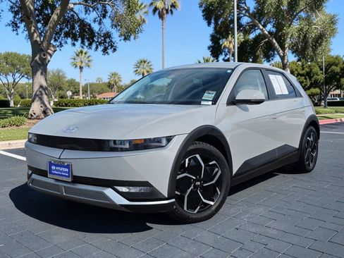 Certified 2024 Hyundai Ioniq 5 SEL image 2