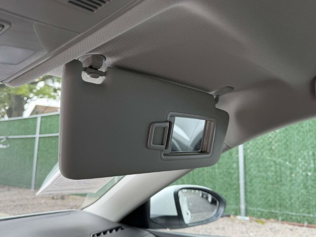 Certified 2023 Volkswagen Jetta SE FWD image 34