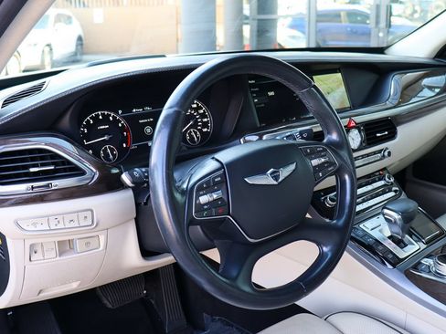 Used 2017 Genesis G90 3.3T Premium RWD image 42