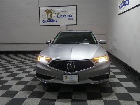 Used 2018 Acura TLX V6 w/ Technology Package FWD image 2