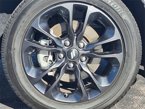 Certified 2025 Dodge Durango GT w/ Blacktop Package image 17