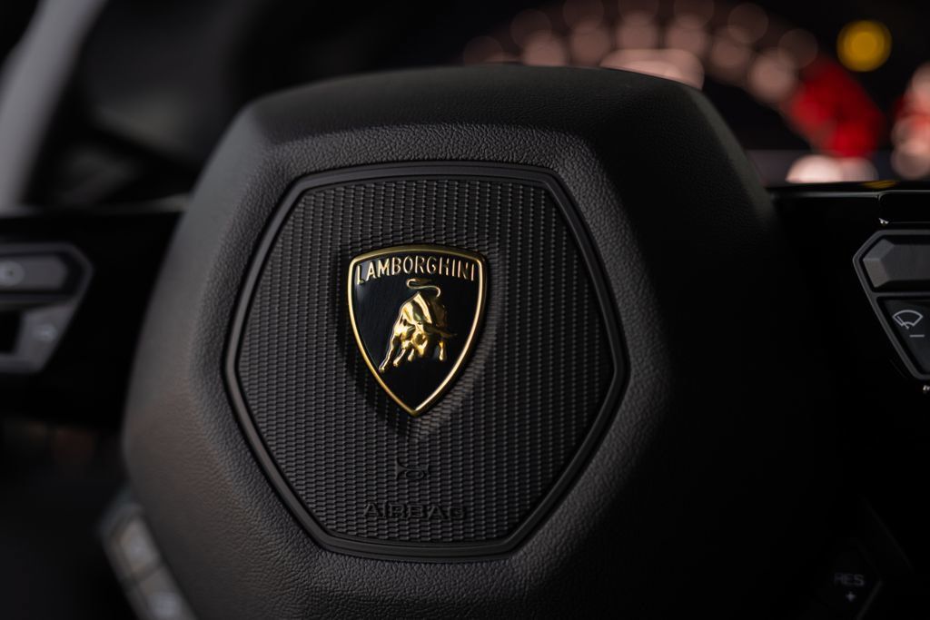 Used 2023 Lamborghini Huracan STO RWD image 53