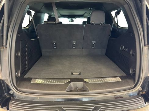 Used 2021 GMC Yukon XL Denali w/ Advanced Technology Package AWD/4WD image 19