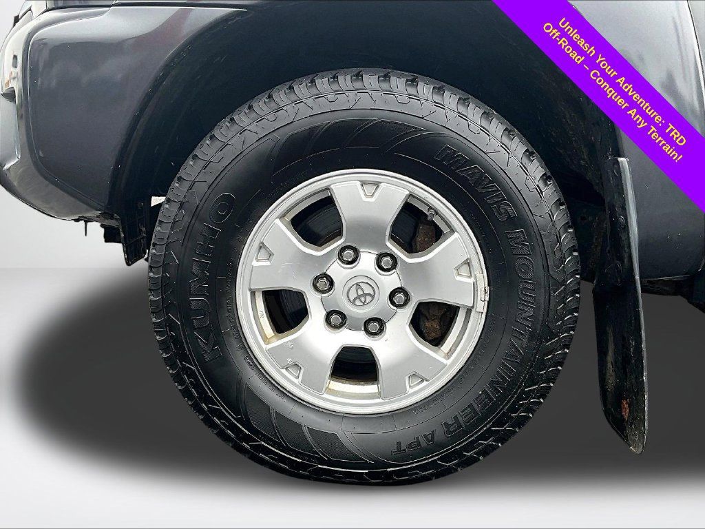 Used 2015 Toyota Tacoma 4x4 Double Cab w/ TRD Off-Road Package image 9