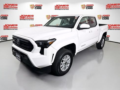 Certified 2024 Toyota Tacoma SR5 RWD image 12