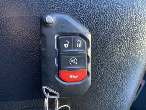 Used 2022 Jeep Wrangler Unlimited Rubicon w/ Xtreme Recon 35" Tire Package image 51