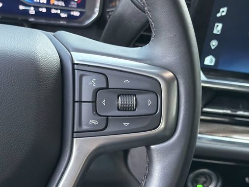 Used 2023 Chevrolet Silverado 1500 LT AWD/4WD image 25