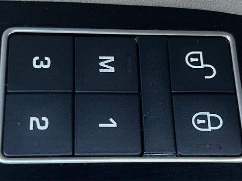 Used 2016 Land Rover Range Rover HSE AWD/4WD image 46