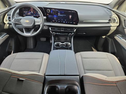 Used 2026 Chevrolet Traverse LT FWD image 18