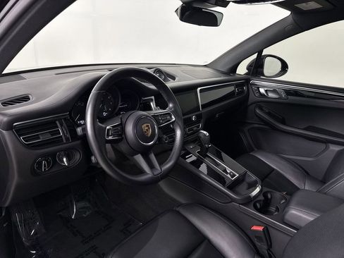Certified 2024 Porsche Macan GTS AWD/4WD image 4