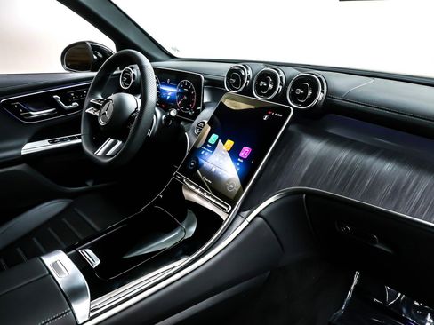 New 2026 Mercedes-Benz GLC 300 image 6