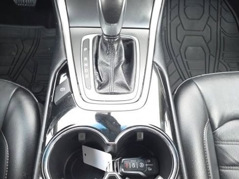 Used 2016 Ford Edge SEL w/ Equipment Group 201A image 20