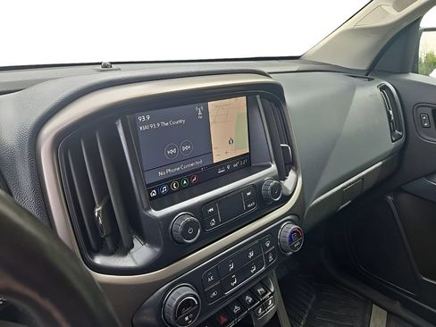 Used 2022 Chevrolet Colorado Z71 AWD/4WD image 21