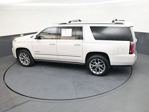 Used 2020 GMC Yukon XL Denali w/ Open Road Package image 35