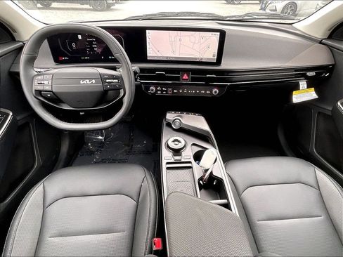 New 2025 Kia EV6 Wind image 12