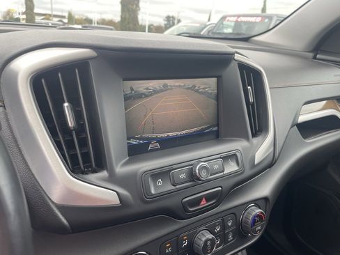 Used 2021 GMC Terrain SLE w/ Driver Convenience Package image 15