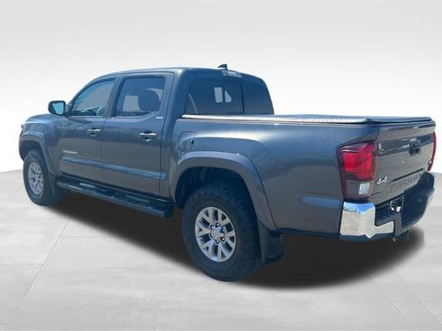 Used 2019 Toyota Tacoma SR5 image 3