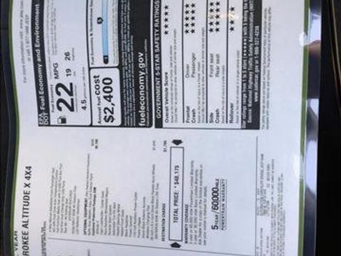 New 2025 Jeep Grand Cherokee Altitude image 18