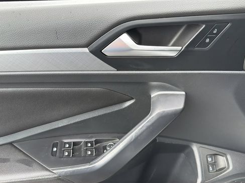 Used 2023 Volkswagen Jetta SE FWD image 20