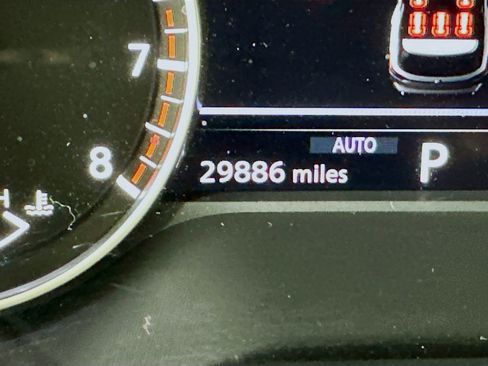 Used 2024 Nissan Pathfinder SL w/ SL Premium Package image 18