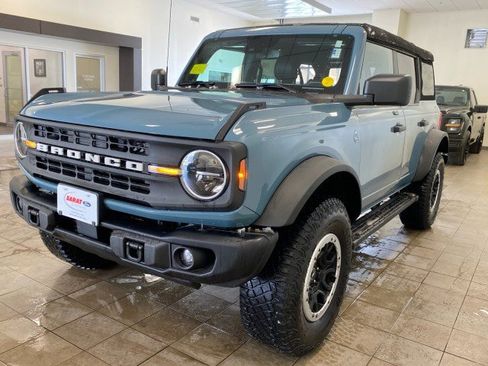 Used 2023 Ford Bronco Black Diamond w/ Sasquatch Package image 4